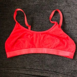Sports bra